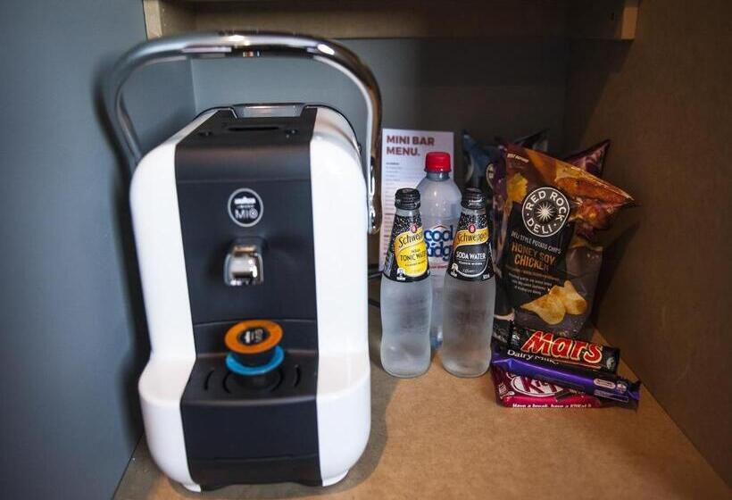 اتاق لوکس, Criterion Hotel Sale