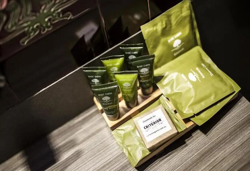 اتاق لوکس با تخت بزرگ, Criterion Hotel Sale