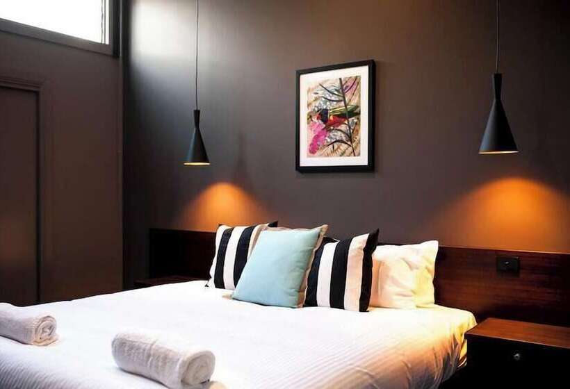 غرفة ديلوكس, Criterion Hotel Sale