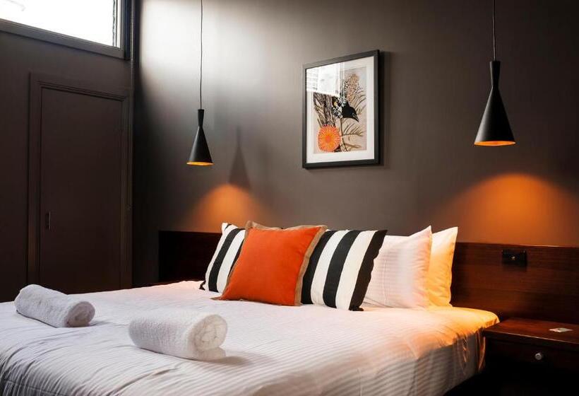 غرفة ديلوكس, Criterion Hotel Sale