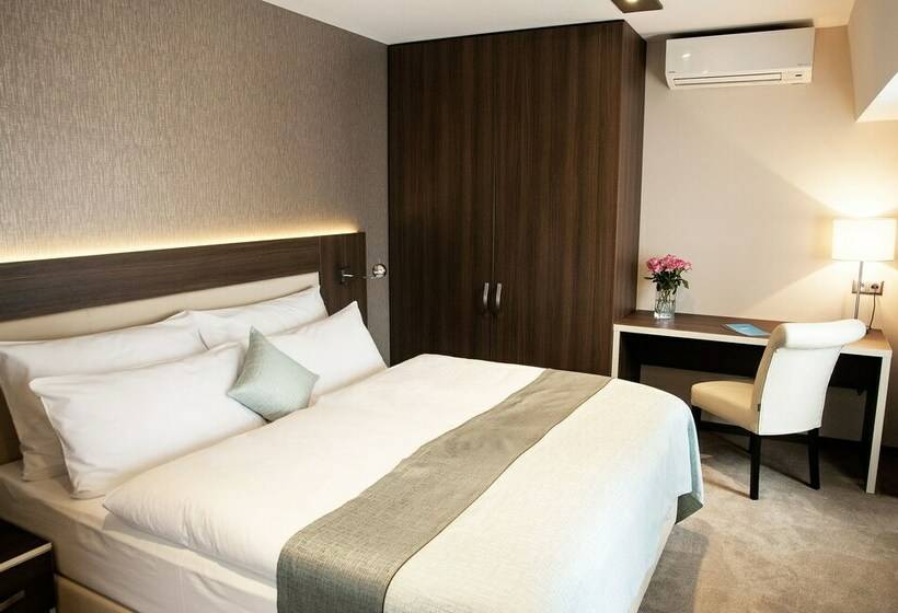 شقة غرفة واحدة, Azul Hotel & Restaurant Partizánske