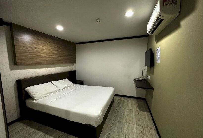 اتاق استاندارد, One Enigma