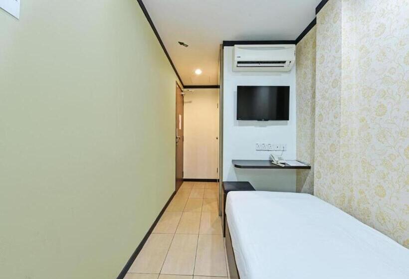 اتاق استاندارد یک نفره, One Enigma