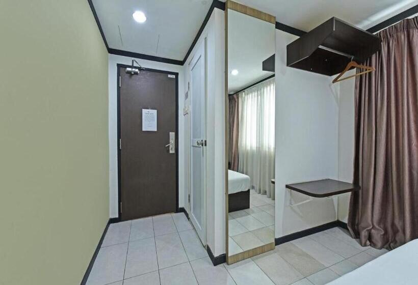 اتاق سوپریور, One Enigma