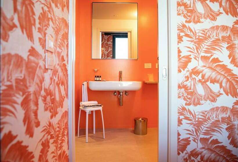 سوییت, Collini Rooms