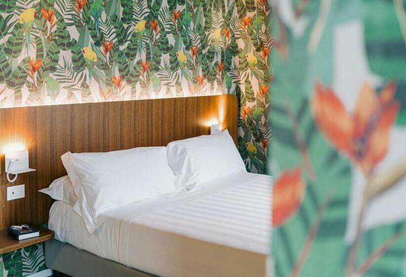 اتاق استاندارد, Collini Rooms