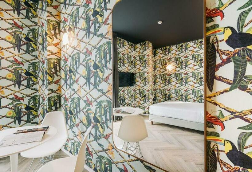 اتاق استاندارد, Collini Rooms