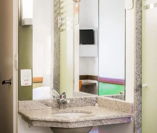 ダブルベッドスタンダードルーム, Ibis Budget Porto Alegre  Supereconomico