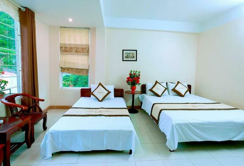 Deluxe Room Mountain View, Le Pont