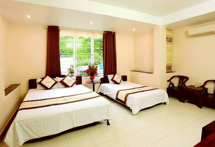 Deluxe Room Mountain View, Le Pont