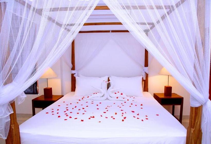 غرفة قياسية مطلّة علي البحر مزوَّدة بشُرفة, Malu Banna