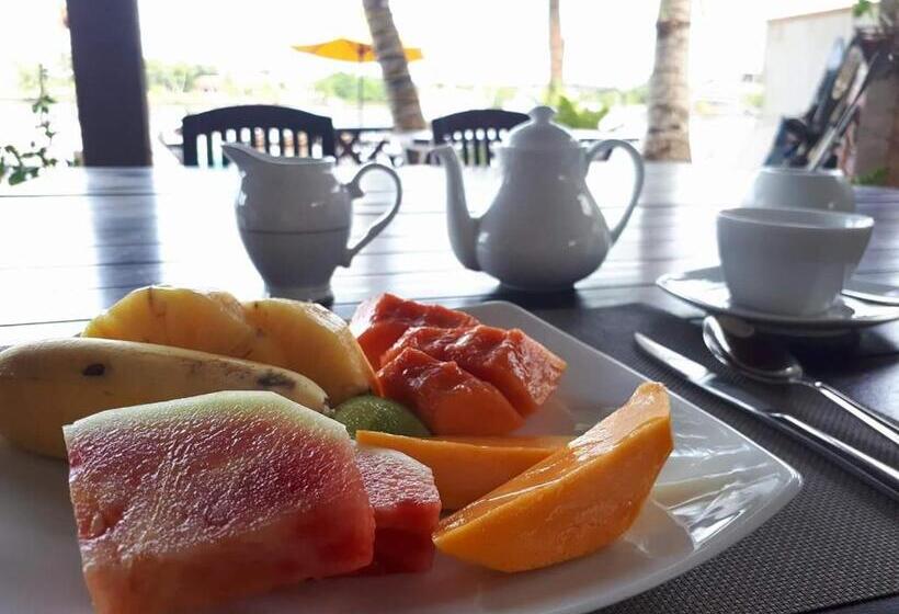 غرفة ديلوكس مطلّة علي البحر مزوَّدة بشُرفة, Malu Banna