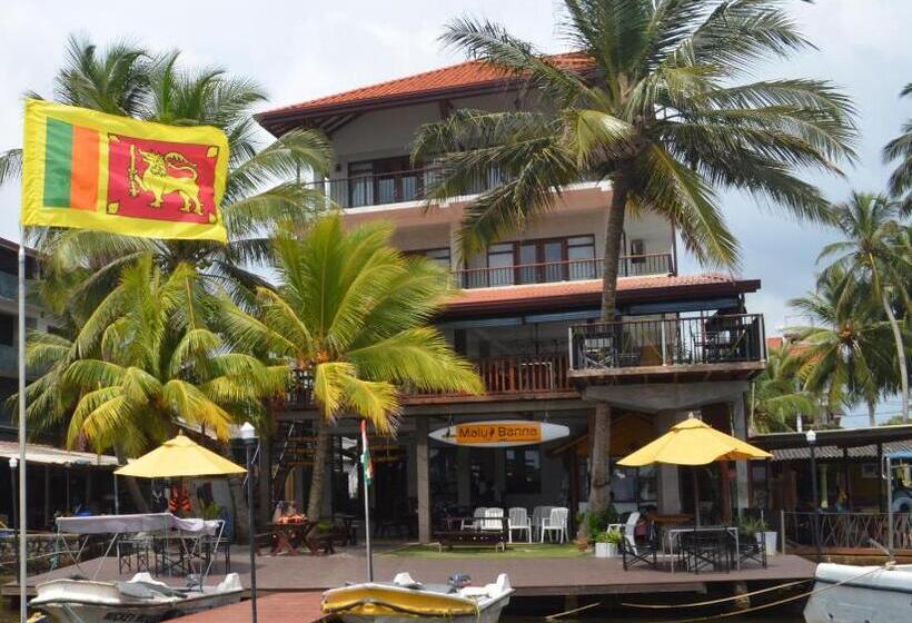 オーシャンビュースタンダードルームバルコニー付き, Malu Banna