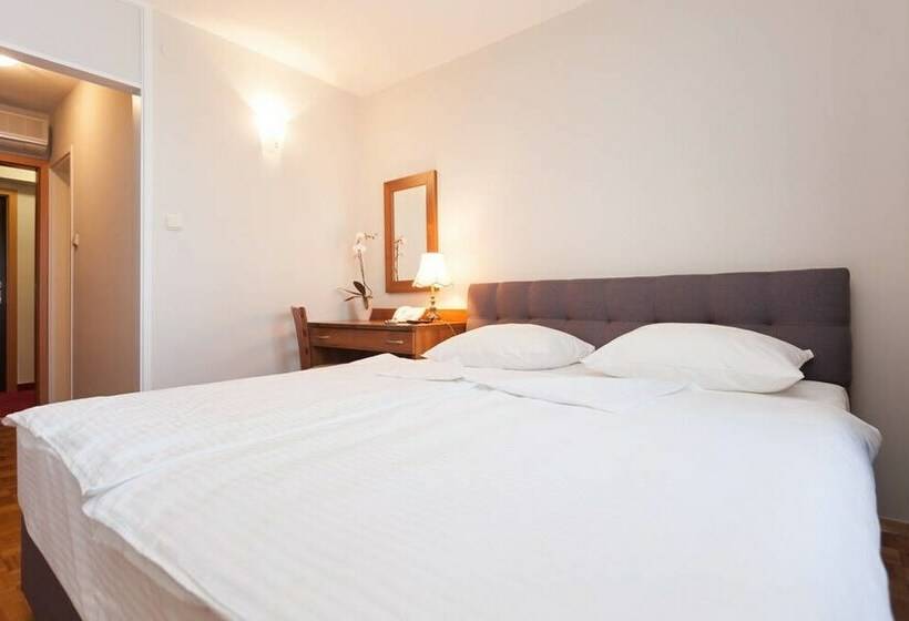 スタンダードルーム, Minerva