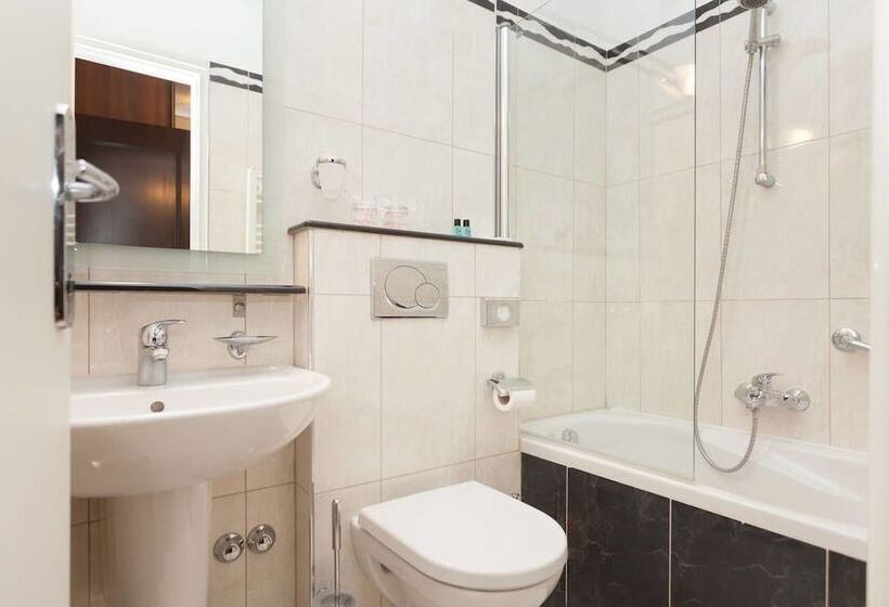 スタンダードルーム, Minerva