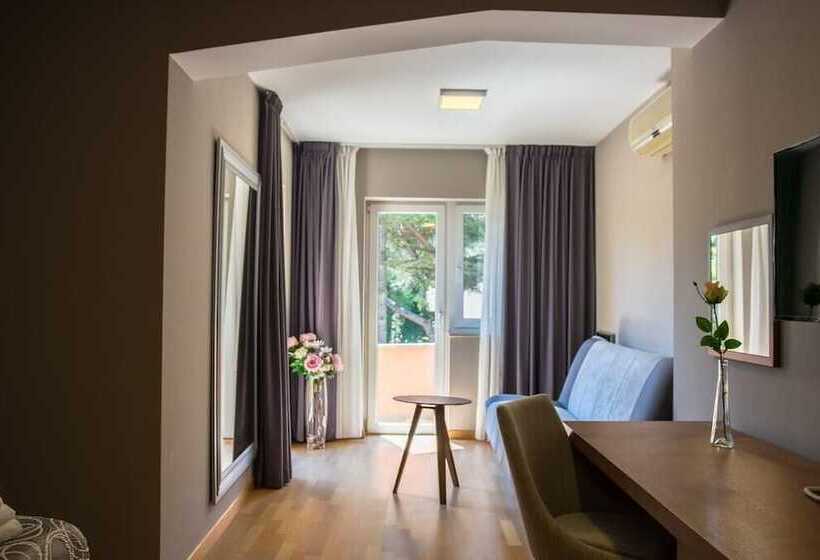 コンフォートルーム, Minerva