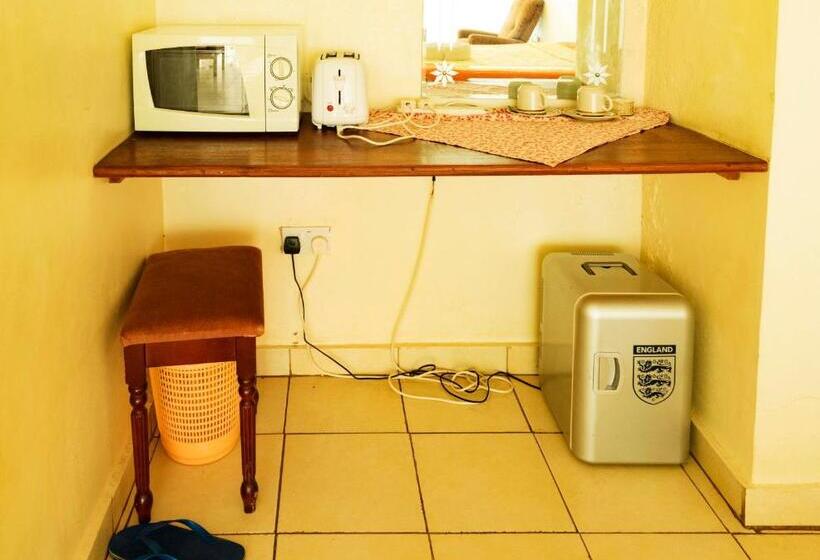 اتاق استاندارد, Sunrise Apartments Hotel Fort Portal