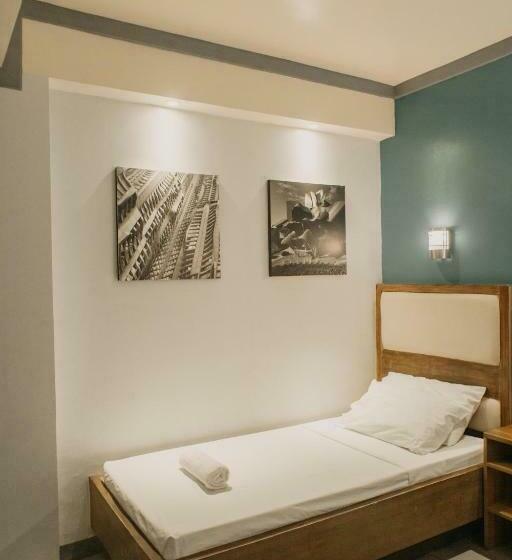 חדר סטנדרט יחיד, The Urban Pod