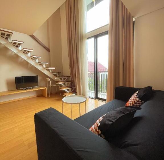 デラックスルーム, White Tree Residence