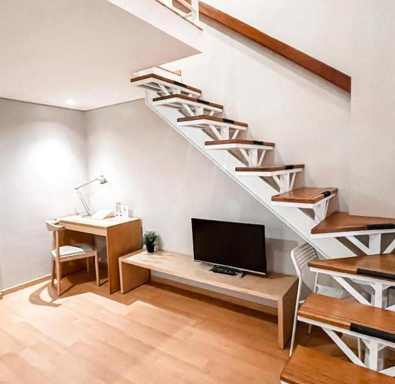 デラックスルーム, White Tree Residence