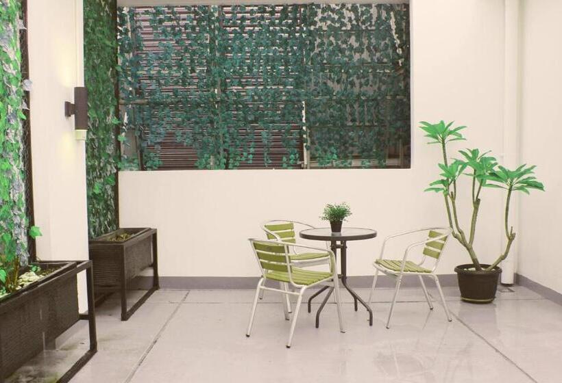 スイート, White Tree Residence