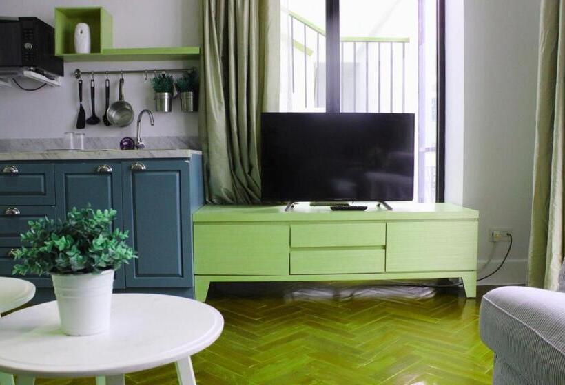 スイート, White Tree Residence