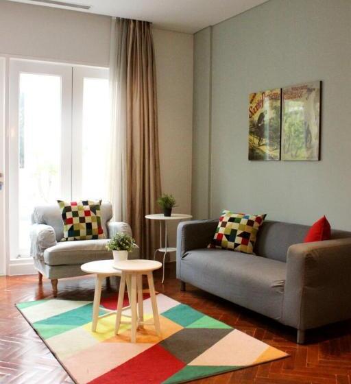 スイート, White Tree Residence