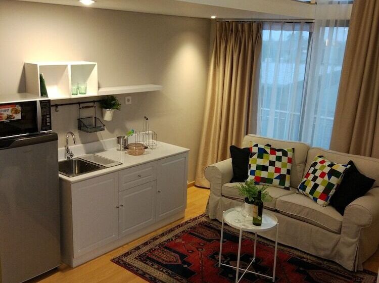 デラックスルーム, White Tree Residence