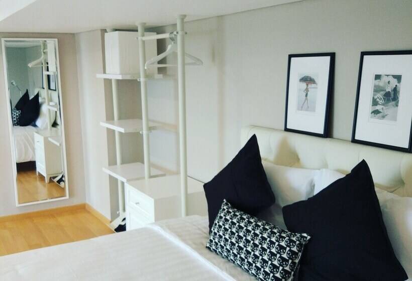 デラックスルーム, White Tree Residence