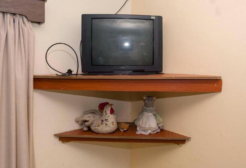 اتاق خانوادگی, Sunrise Apartments Hotel Fort Portal