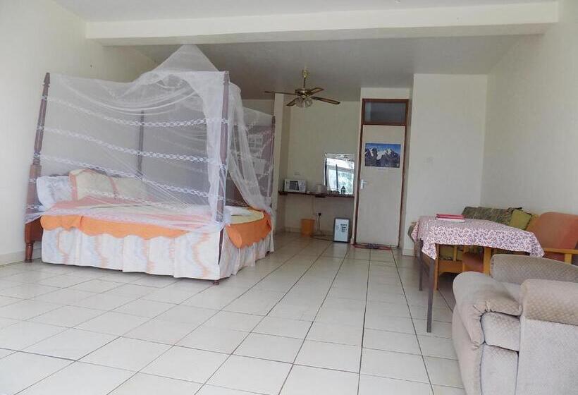 اتاق استاندارد, Sunrise Apartments Hotel Fort Portal