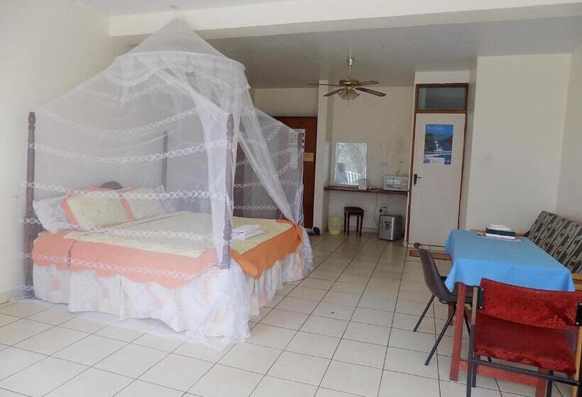 اتاق استاندارد, Sunrise Apartments Hotel Fort Portal