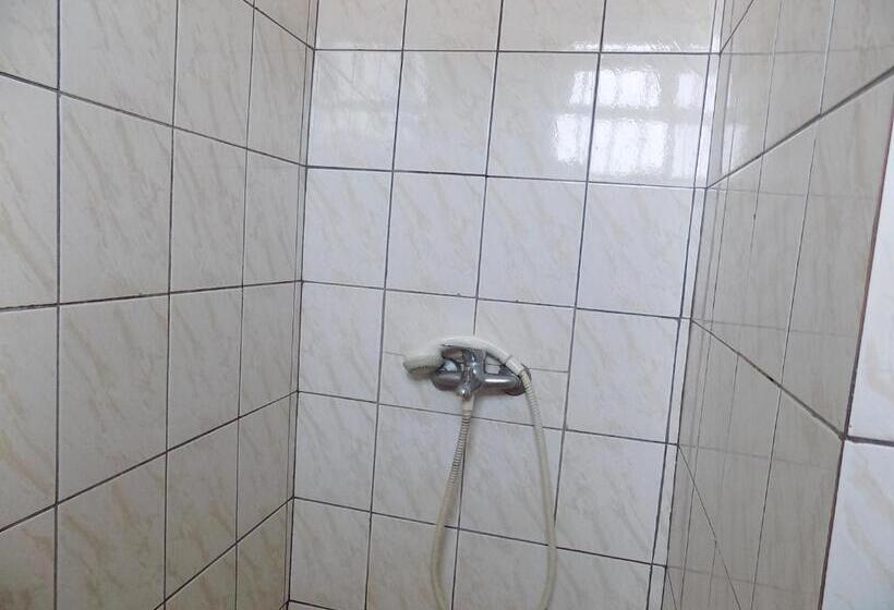 اتاق استاندارد, Sunrise Apartments Hotel Fort Portal