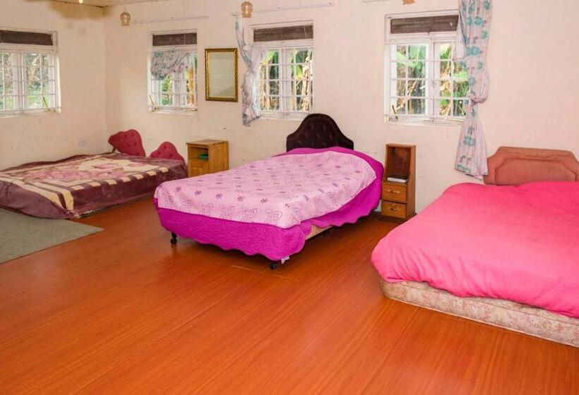 اتاق خانوادگی, Sunrise Apartments Hotel Fort Portal