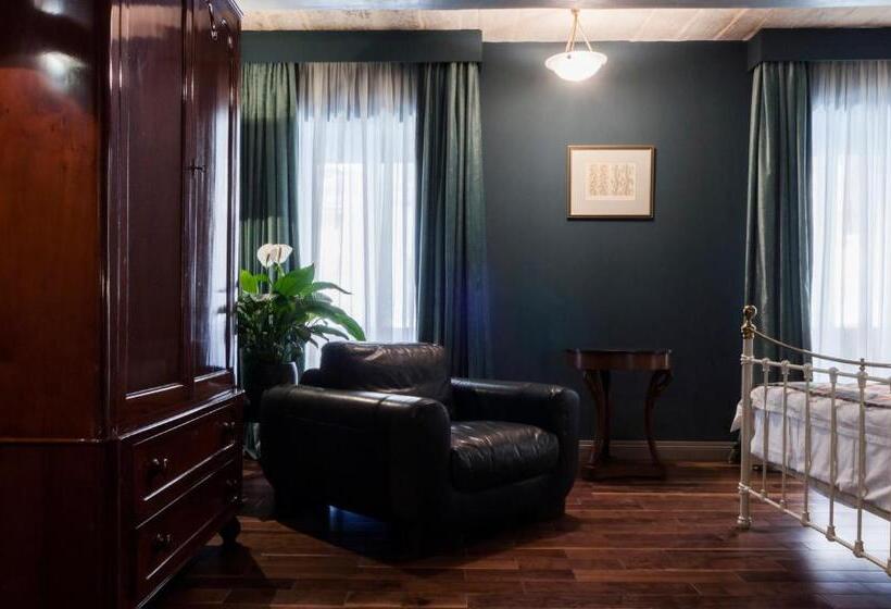 سوییت لوکس, The Coleridge Boutique Hotel In Valletta