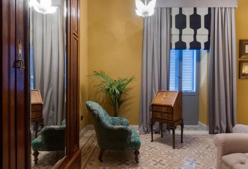 سوئیت با بالکن, The Coleridge Boutique Hotel In Valletta