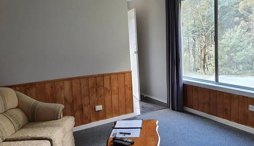 デラックススタジオ, Cradle Alpine Retreat
