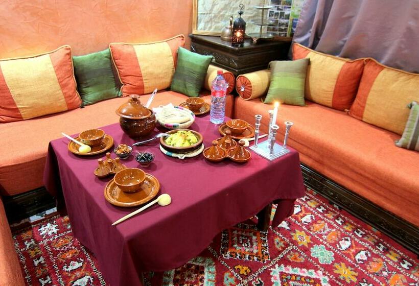 Номер Классика Двуспальная Кровать, Riad Atlas 4 Seasons