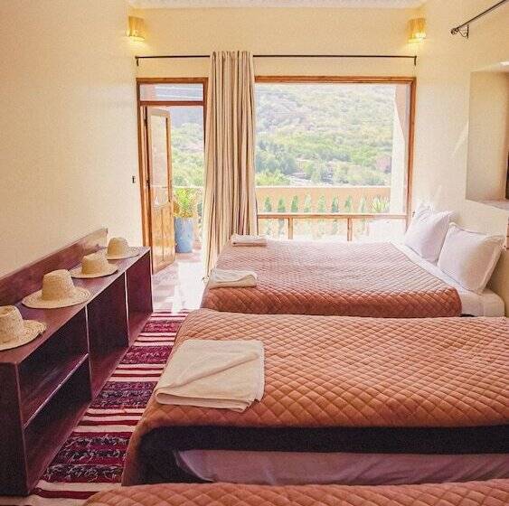 غرفة ديلوكس رباعية, Riad Atlas 4 Seasons