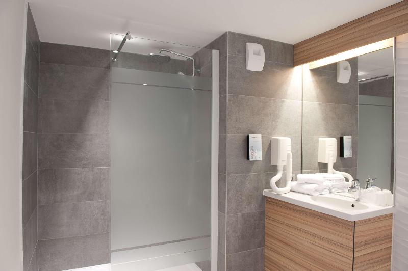 4인용 스탠다드 룸, Campanile Limoges Centre Gare