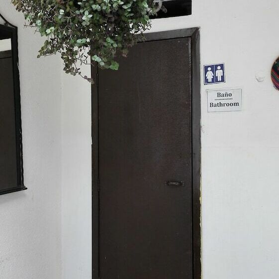 اتاق استاندارد یک تخته با سرویس بهداشتی مشترک, Cristales De Antigua Hotel Cristal