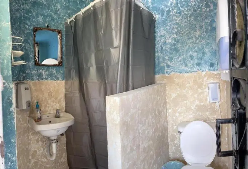 اتاق استاندارد چهارنفره با سرویس بهداشتی مشترک, Cristales De Antigua Hotel Cristal