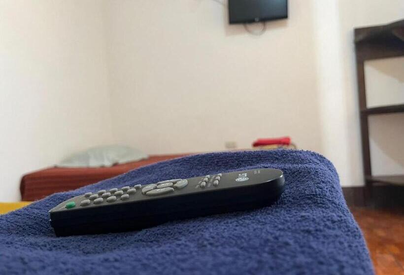 Economy Quadruple Room, Cristales De Antigua Hotel Cristal