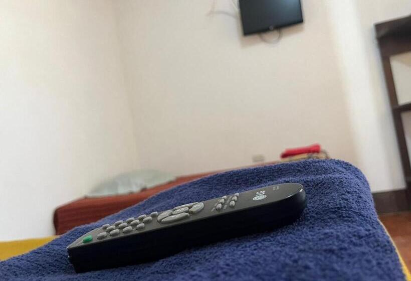 Economy Quadruple Room, Cristales De Antigua Hotel Cristal