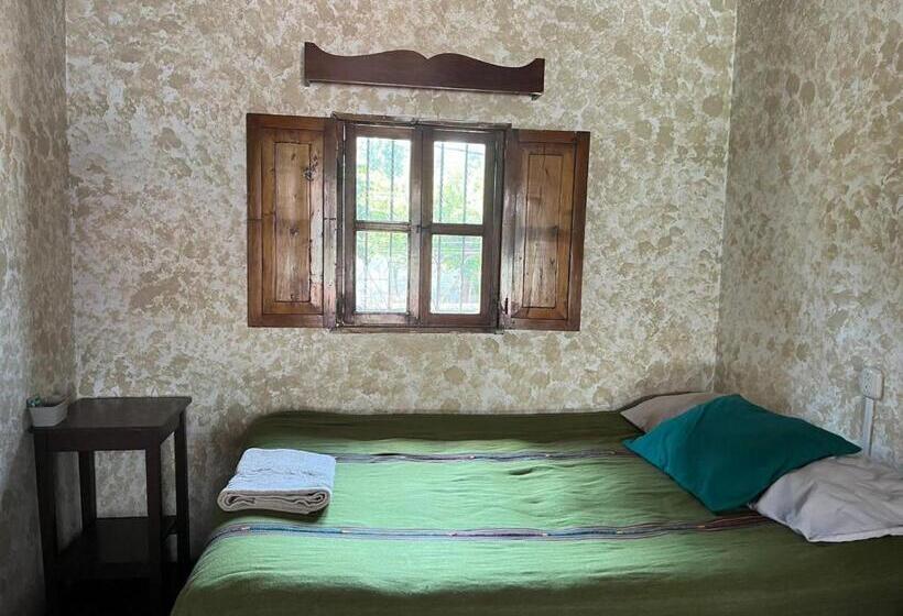 اتاق استاندارد سه تخته با سرویس بهداشتی مشترک, Cristales De Antigua Hotel Cristal