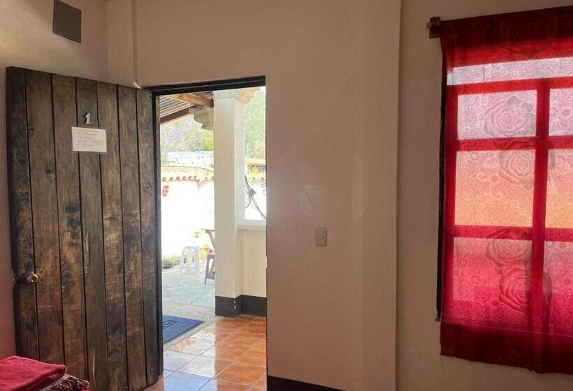 Economy Quadruple Room, Cristales De Antigua Hotel Cristal