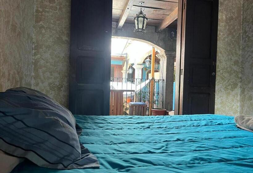 اتاق استاندارد سه تخته با سرویس بهداشتی مشترک, Cristales De Antigua Hotel Cristal