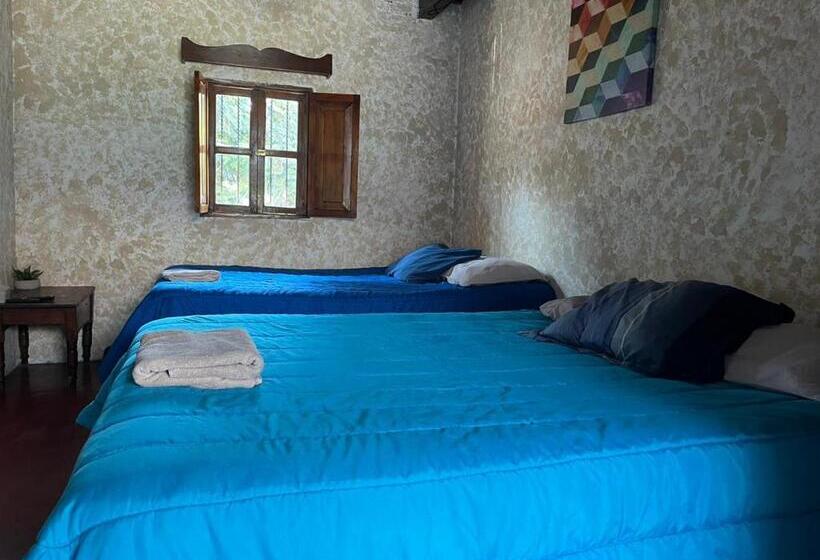 اتاق استاندارد چهارنفره با سرویس بهداشتی مشترک, Cristales De Antigua Hotel Cristal