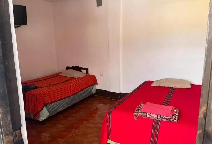 Economy Triple Room, Cristales De Antigua Hotel Cristal