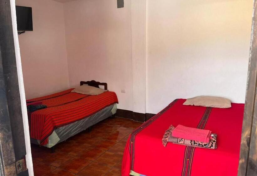 Economy Quadruple Room, Cristales De Antigua Hotel Cristal